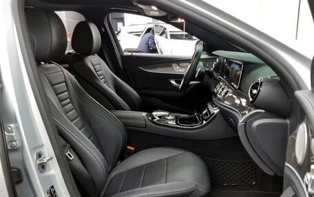 Mercedes-Benz E-Класс, 2020 год, 4 480 000 рублей, 8 фотография