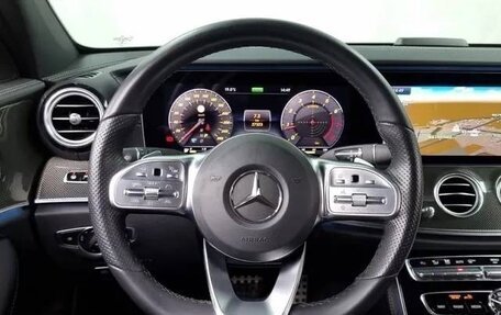 Mercedes-Benz E-Класс, 2020 год, 4 480 000 рублей, 9 фотография