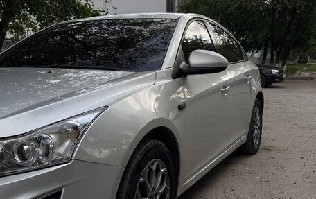 Chevrolet Cruze II, 2013 год, 850 000 рублей, 2 фотография
