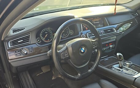 BMW 7 серия, 2015 год, 2 450 000 рублей, 23 фотография