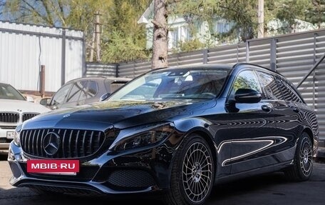Mercedes-Benz C-Класс, 2017 год, 2 450 000 рублей, 16 фотография