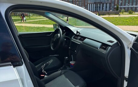 Skoda Rapid I, 2017 год, 700 000 рублей, 11 фотография