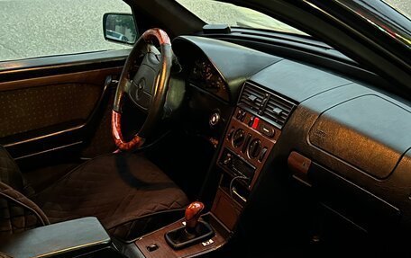 Mercedes-Benz C-Класс, 1993 год, 390 000 рублей, 7 фотография