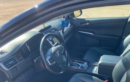 Toyota Camry, 2017 год, 2 350 000 рублей, 3 фотография