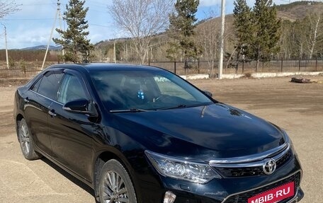 Toyota Camry, 2017 год, 2 350 000 рублей, 2 фотография