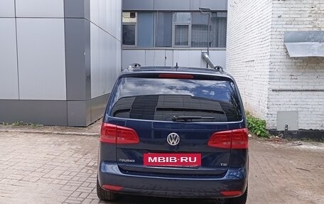 Volkswagen Touran III, 2012 год, 950 000 рублей, 9 фотография