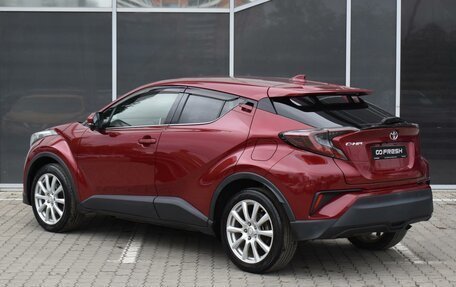 Toyota C-HR I рестайлинг, 2017 год, 2 100 000 рублей, 2 фотография