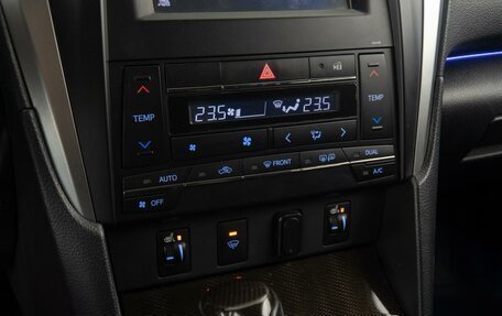 Toyota Camry, 2015 год, 2 277 000 рублей, 13 фотография