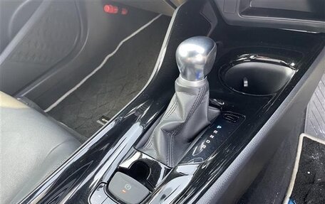 Toyota C-HR I рестайлинг, 2019 год, 1 330 000 рублей, 8 фотография