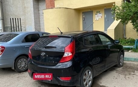 Hyundai Solaris II рестайлинг, 2011 год, 635 000 рублей, 4 фотография