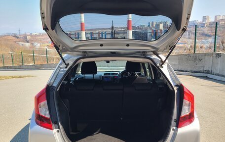 Honda Fit III, 2013 год, 980 000 рублей, 7 фотография