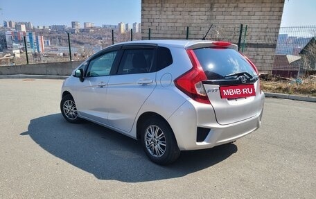 Honda Fit III, 2013 год, 980 000 рублей, 10 фотография