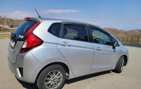 Honda Fit III, 2013 год, 980 000 рублей, 14 фотография