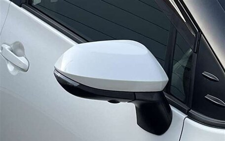Toyota Sienta II, 2022 год, 1 068 000 рублей, 4 фотография