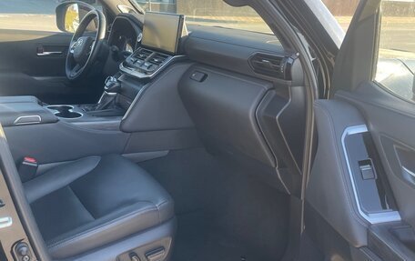 Toyota Land Cruiser, 2021 год, 11 300 000 рублей, 5 фотография