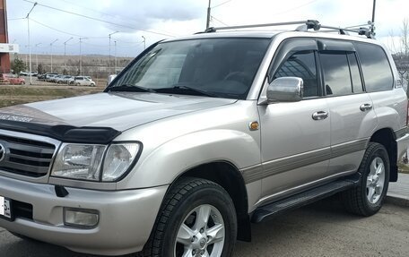 Toyota Land Cruiser 100 рестайлинг 2, 2005 год, 2 200 000 рублей, 2 фотография