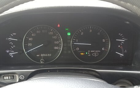 Toyota Land Cruiser 100 рестайлинг 2, 2005 год, 2 200 000 рублей, 5 фотография