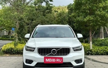 Volvo XC40 I, 2022 год, 3 008 011 рублей, 2 фотография