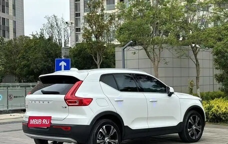 Volvo XC40 I, 2022 год, 3 008 011 рублей, 5 фотография