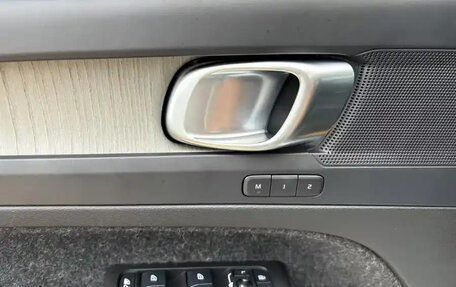 Volvo XC40 I, 2022 год, 3 008 011 рублей, 24 фотография