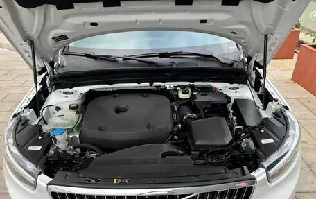 Volvo XC40 I, 2022 год, 3 008 011 рублей, 32 фотография