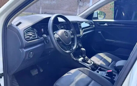 Volkswagen T-Roc I, 2021 год, 1 850 000 рублей, 4 фотография
