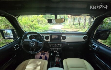 Jeep Wrangler, 2021 год, 3 740 000 рублей, 21 фотография