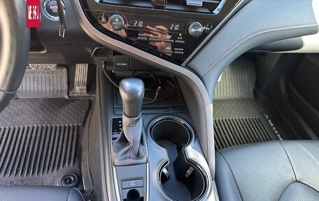 Toyota Camry, 2021 год, 4 049 000 рублей, 17 фотография