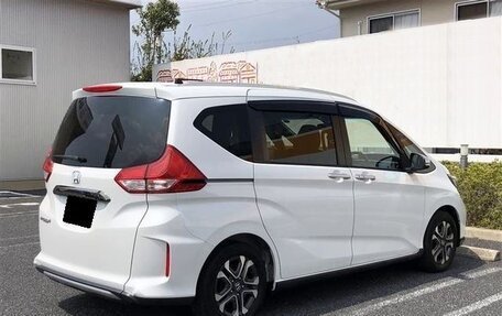 Honda Freed II, 2022 год, 1 410 000 рублей, 3 фотография