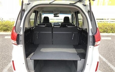 Honda Freed II, 2022 год, 1 410 000 рублей, 13 фотография