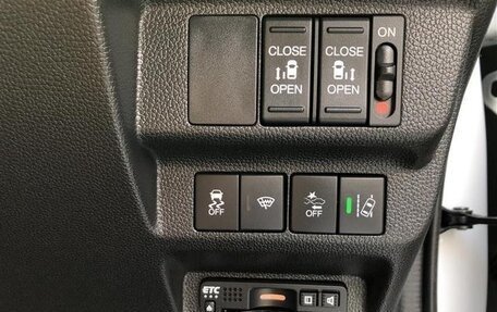 Honda Freed II, 2022 год, 1 410 000 рублей, 10 фотография
