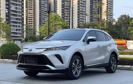 Toyota Venza, 2022 год, 2 450 443 рублей, 2 фотография