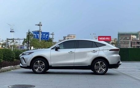 Toyota Venza, 2022 год, 2 450 443 рублей, 4 фотография