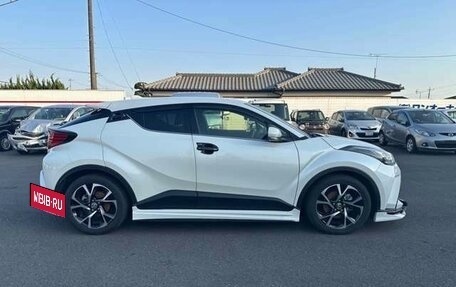 Toyota C-HR I рестайлинг, 2022 год, 1 604 000 рублей, 6 фотография