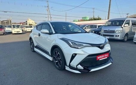 Toyota C-HR I рестайлинг, 2022 год, 1 604 000 рублей, 7 фотография