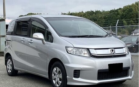 Honda Freed I, 2016 год, 975 000 рублей, 3 фотография