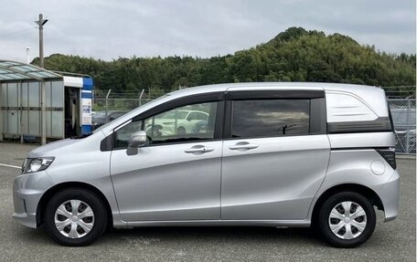 Honda Freed I, 2016 год, 975 000 рублей, 7 фотография