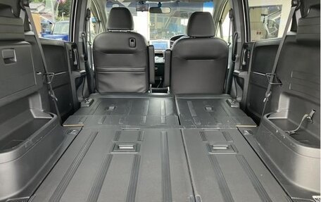 Honda Freed I, 2016 год, 975 000 рублей, 17 фотография