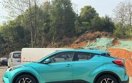 Toyota C-HR I рестайлинг, 2020 год, 1 400 443 рублей, 4 фотография