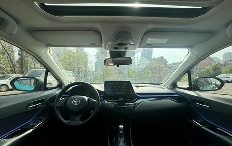 Toyota C-HR I рестайлинг, 2020 год, 1 400 443 рублей, 8 фотография