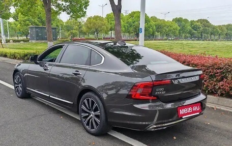 Volvo S90 II рестайлинг, 2021 год, 2 900 007 рублей, 4 фотография