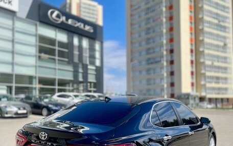 Toyota Camry, 2020 год, 3 081 000 рублей, 4 фотография