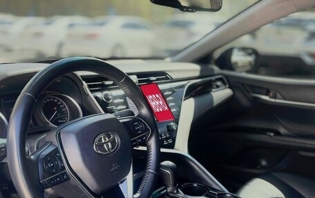 Toyota Camry, 2020 год, 3 081 000 рублей, 5 фотография