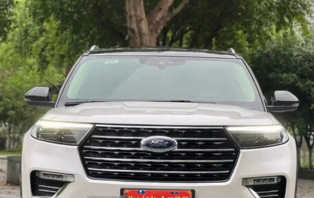 Ford Explorer VI, 2021 год, 2 700 000 рублей, 2 фотография