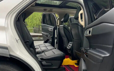 Ford Explorer VI, 2021 год, 2 700 000 рублей, 7 фотография