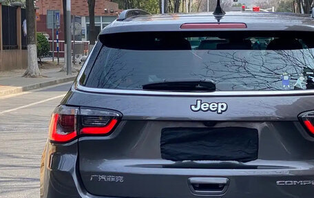 Jeep Compass II, 2021 год, 1 350 000 рублей, 10 фотография