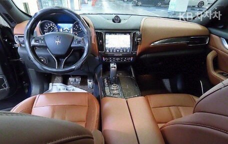 Maserati Levante I, 2021 год, 4 650 000 рублей, 9 фотография