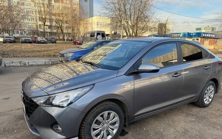 Hyundai Solaris II рестайлинг, 2021 год, 1 620 000 рублей, 9 фотография