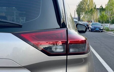 Nissan X-Trail, 2023 год, 2 490 000 рублей, 5 фотография