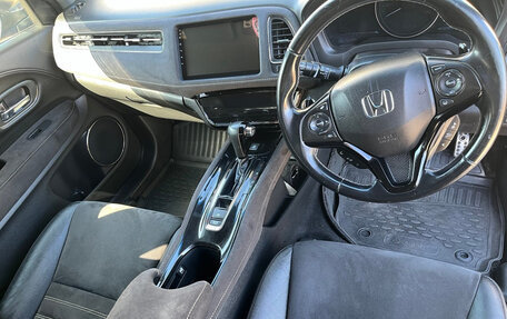 Honda Vezel, 2017 год, 1 580 000 рублей, 8 фотография